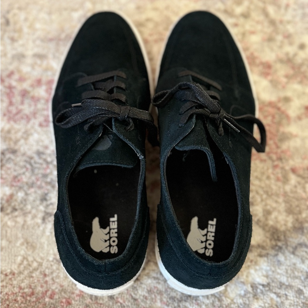 Brand new men's Sorel low sneakers
